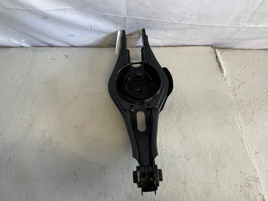 2022-2025 HYUNDAI TUCSON REAR LEFT SIDE LOWER CONTROL ARM SPRING PERCH