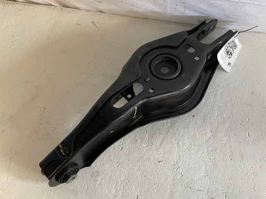 2022-2025 HYUNDAI TUCSON REAR LEFT SIDE LOWER CONTROL ARM SPRING PERCH