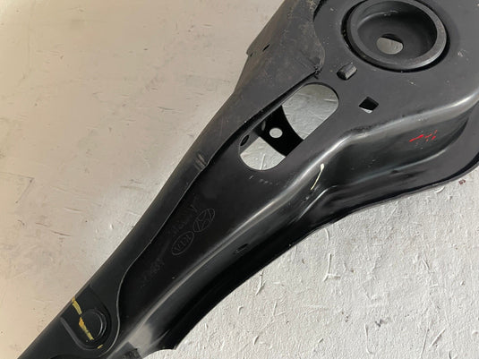 2022-2025 HYUNDAI TUCSON REAR LEFT SIDE LOWER CONTROL ARM SPRING PERCH