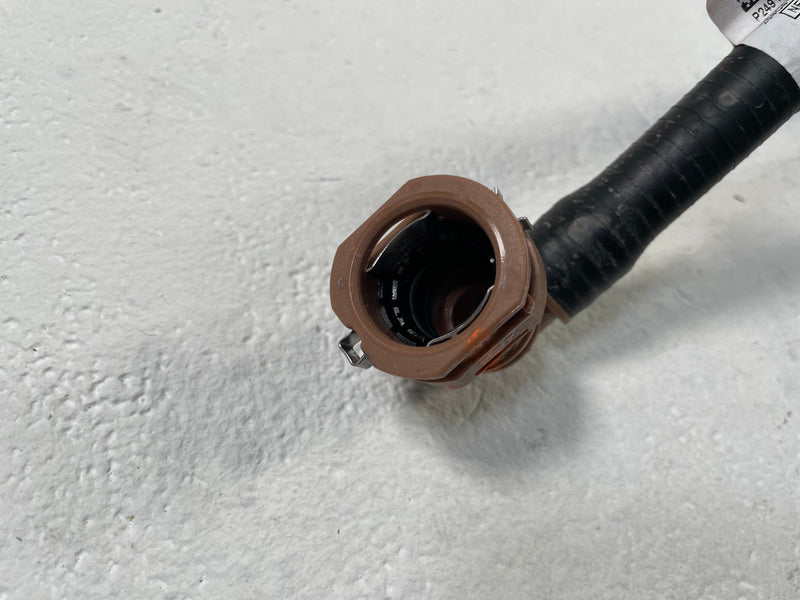 Load image into Gallery viewer, 25-26 HYUNDAI IONIQ 5 RADIATOR COOLANT COOLING LOWER INLET HOSE TUBE # 109101
