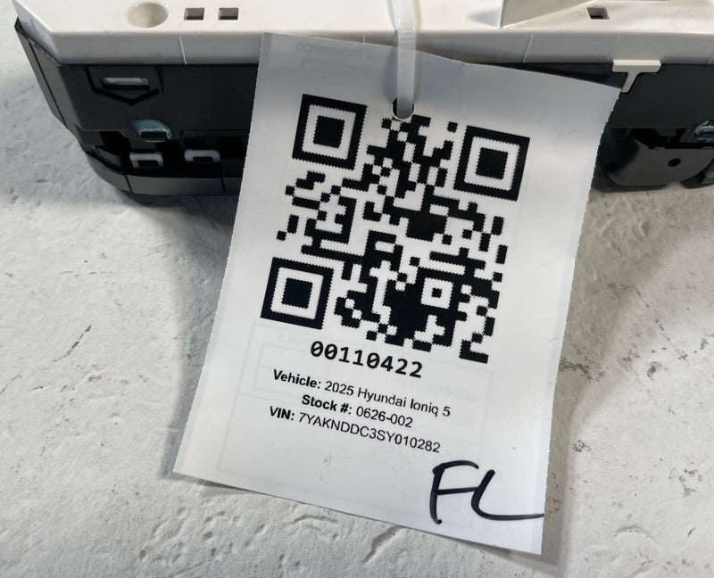 Load image into Gallery viewer, 2025 - 2026 HYUNDAI IONIQ 5 FRONT LEFT DRIVER DOOR MASTER WINDOW SWITCH # 110422
