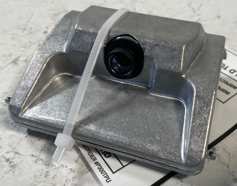 Load image into Gallery viewer, 2025-2026 HYUNDAI IONIQ 5 WINDSHIELD LANE ASSIST DEPARTURE CAMERA MODULE #110450
