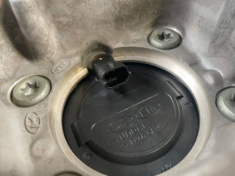Load image into Gallery viewer, 2020-2025 HYUNDAI PALISADE FWD REAR RIGHT SPINDLE KNUCKLE W/ BEARING HUB #111859
