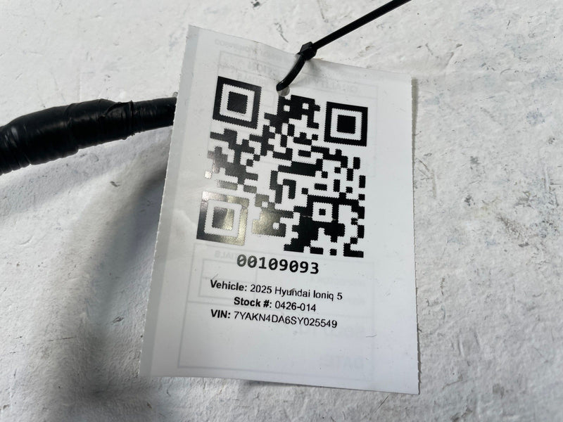 Load image into Gallery viewer, 25-26 HYUNDAI IONIQ 5 POSITIVE BATTERY CABLE WIRE HARNESS 91850-PI010 # 109093

