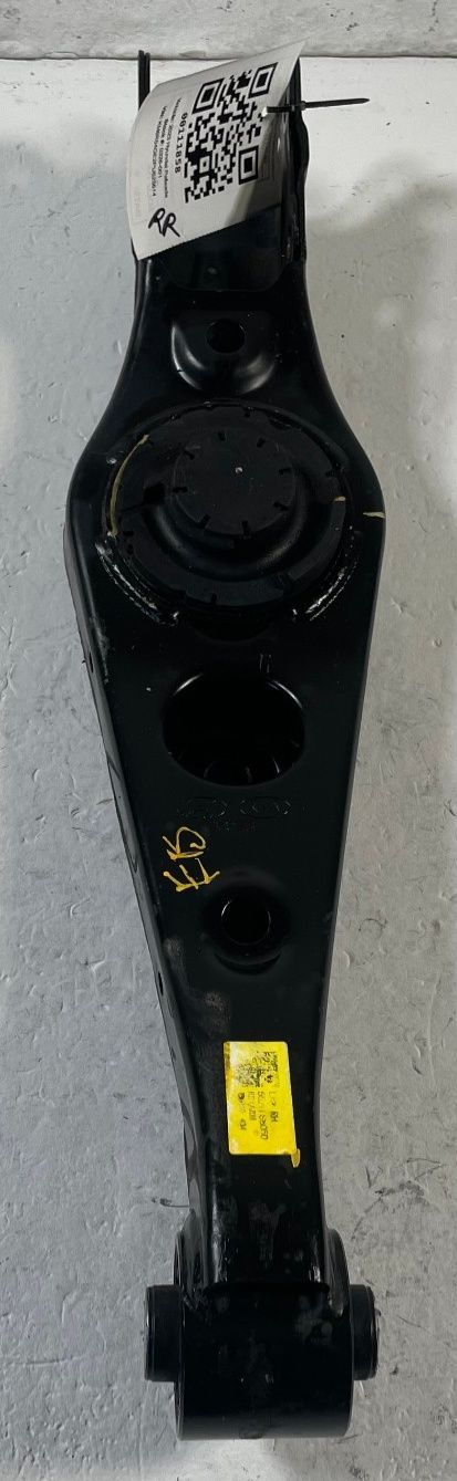 Load image into Gallery viewer, 2020-2025 HYUNDAI PALISADE REAR RIGHT SIDE LOWER CONTROL ARM SPRING PERCH 111858
