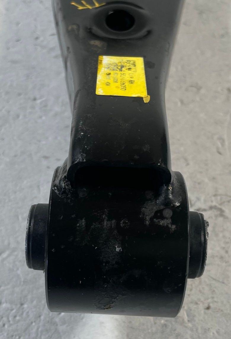 Load image into Gallery viewer, 2020-2025 HYUNDAI PALISADE REAR RIGHT SIDE LOWER CONTROL ARM SPRING PERCH 111858
