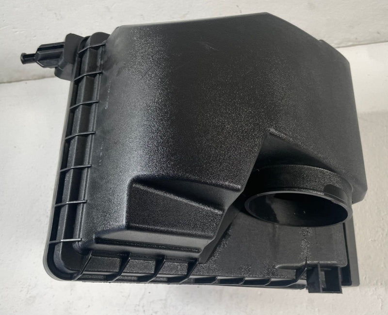 Load image into Gallery viewer, 2020 - 2025 HYUNDAI PALISADE ENGINE AIR INTAKE CLEANER HOUSING BOX 3.8L # 111863
