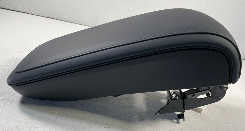 Load image into Gallery viewer, 2025-2026 HYUNDAI IONIQ 5 CONSOLE STORAGE TRAY BOX &amp; ARMREST LID COVER # 109139
