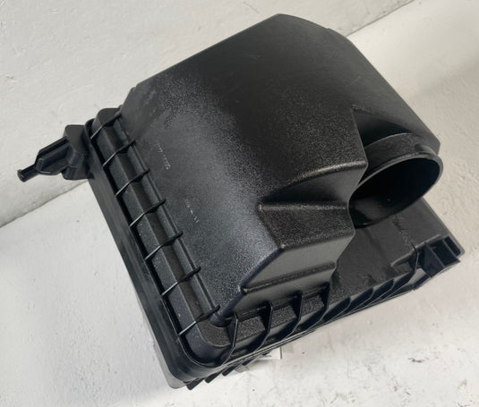 2020 - 2025 HYUNDAI PALISADE ENGINE AIR INTAKE CLEANER HOUSING BOX 3.8L