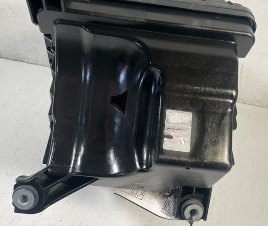 2020 - 2025 HYUNDAI PALISADE ENGINE AIR INTAKE CLEANER HOUSING BOX 3.8L