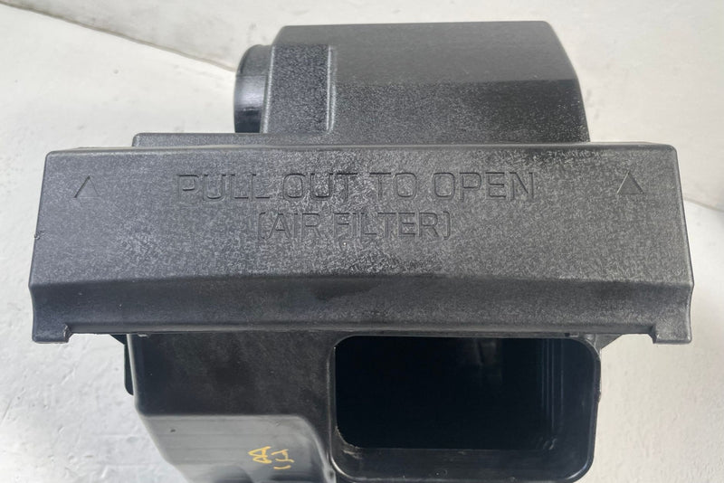 Load image into Gallery viewer, 2020 - 2025 HYUNDAI PALISADE ENGINE AIR INTAKE CLEANER HOUSING BOX 3.8L # 111863
