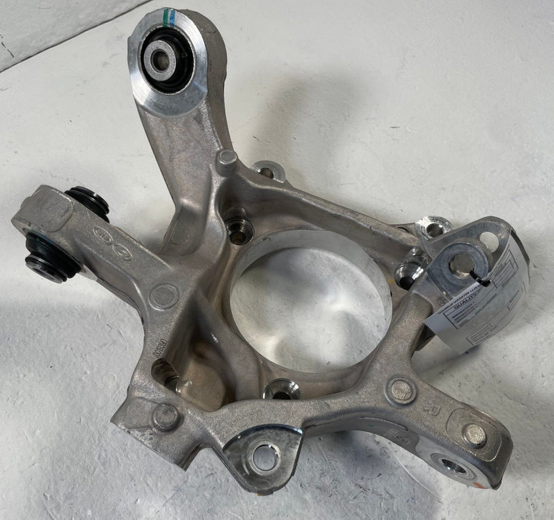 Load image into Gallery viewer, 2022 - 2026 HYUNDAI IONIQ 5 6 REAR RIGHT SIDE WHEEL SPINDLE KNUCKLE HUB # 109126
