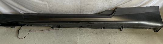 2017-2022 INFINITI Q60 RIGHT SIDE ROCKER PANEL SKIRT MOLDING GRAY (KAD)