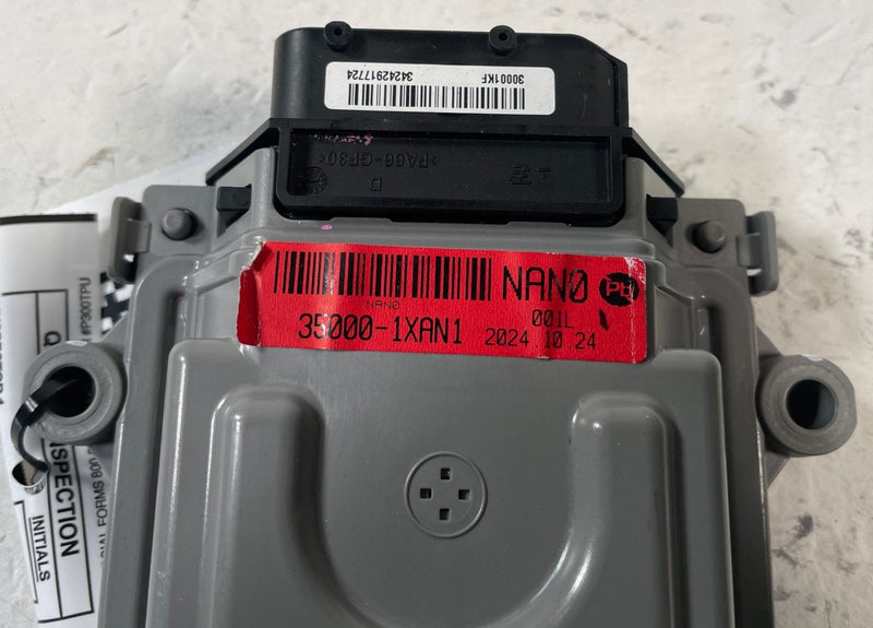 Load image into Gallery viewer, 2025-2026 HYUNDAI IONIQ 5 VEHICLE CHARGE MANAGEMENT SYSTEMS VCMS MODULE # 110435
