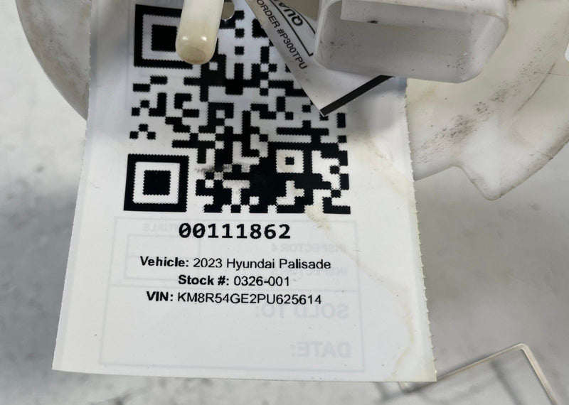Load image into Gallery viewer, 2020 - 2025 HYUNDAI PALISADE FUEL GAS TANK PUMP SENDING UNIT ASSEMBLY # 111862
