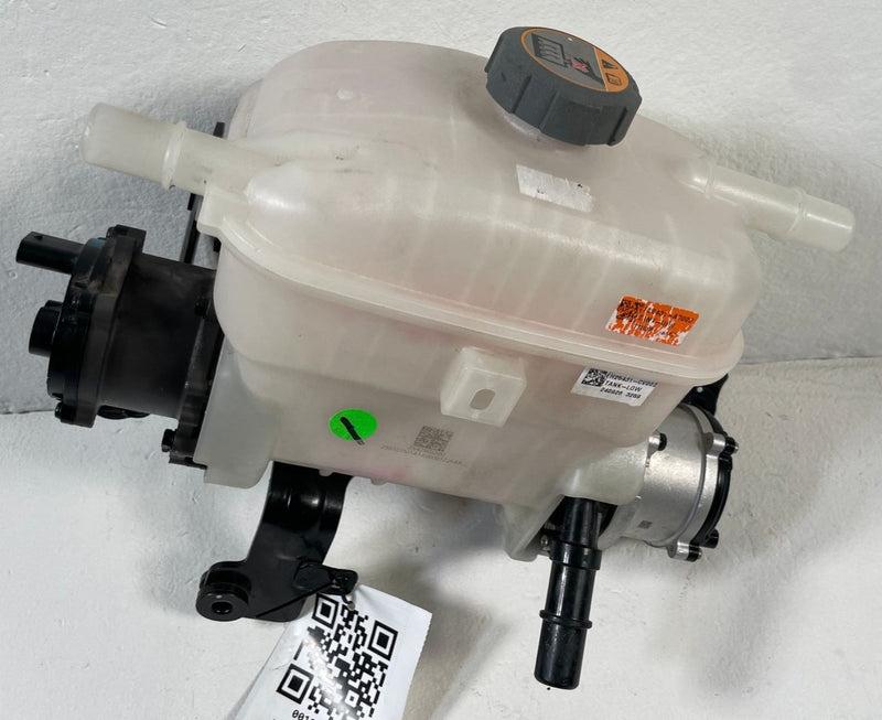 Load image into Gallery viewer, 2023-26 HYUNDAI IONIQ 5 6 RWD RADIATOR EXPANSION TANK RESERVOIR W/ PUMP # 109137
