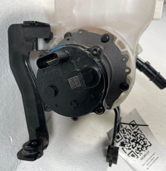 2023-26 HYUNDAI IONIQ 5 6 RWD RADIATOR EXPANSION TANK RESERVOIR W/ PUMP