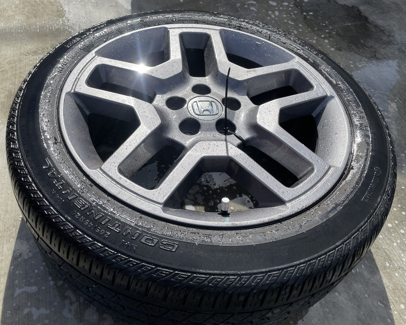 Load image into Gallery viewer, HONDA PASSPORT EX-L 20X8.5J 5 SPOKE WHEEL RIM W/TIRE (ONLY#1) 3.5L 22-23 #107885
