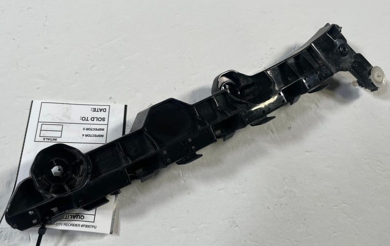 Load image into Gallery viewer, 22-26 ACURA MDX FRONT RIGHT PASSENGER SIDE BUMPER MOUNT SPACER BRACKET # 111892
