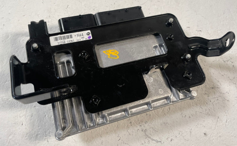 Load image into Gallery viewer, 2025-26 HYUNDAI IONIQ 5 ENGINE &amp; BODY CONTROL MODULE ECM BCM W/ KEY FOB # 110466
