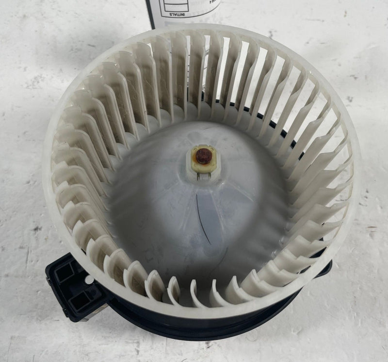 Load image into Gallery viewer, 2023 - 2025 MAZDA CX-50 A/C AIR CONDITIONER HEATER BLOWER FAN MOTOR # 113157
