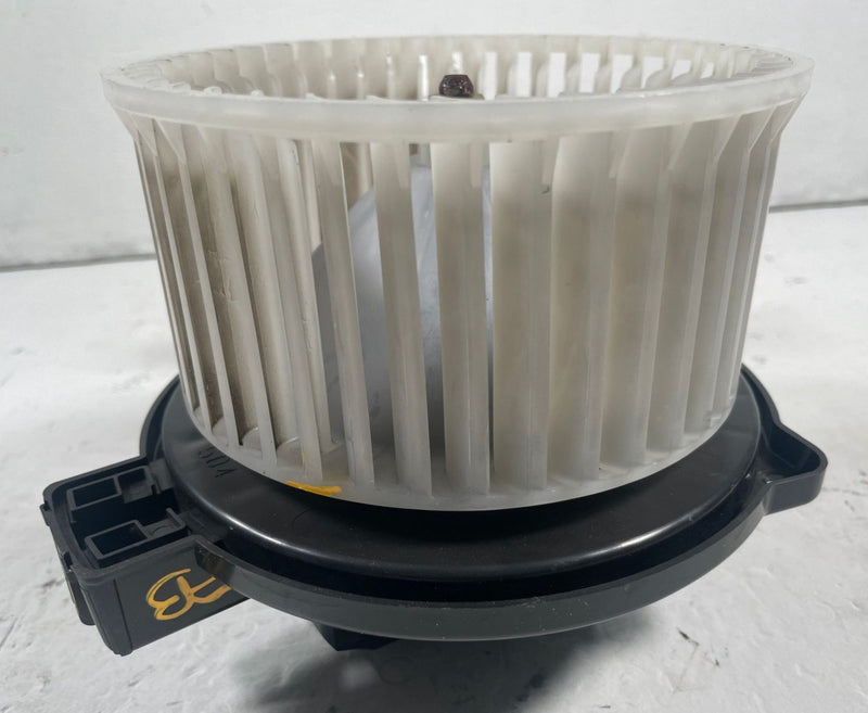 Load image into Gallery viewer, 2023 - 2025 MAZDA CX-50 A/C AIR CONDITIONER HEATER BLOWER FAN MOTOR # 113157
