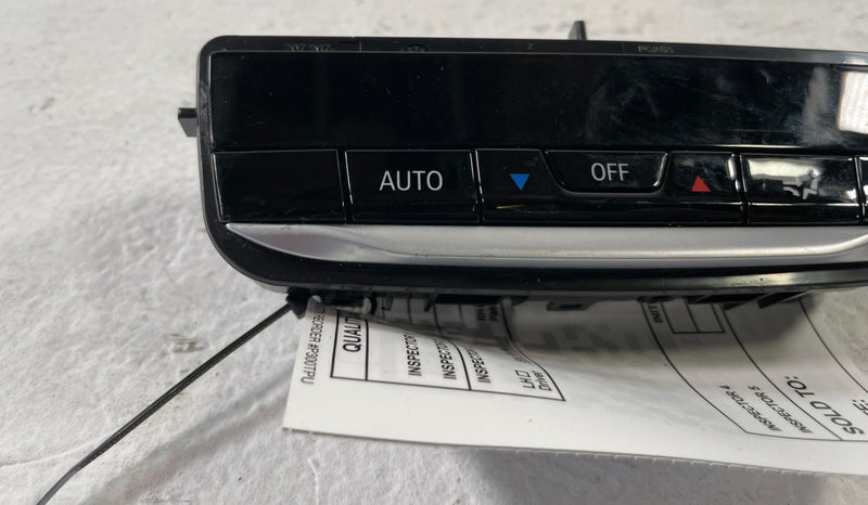 Load image into Gallery viewer, 2019 - 2025 BMW 330I G20 REAR HVAC A/C CLIMATE CONTROL SWITCH # 106295
