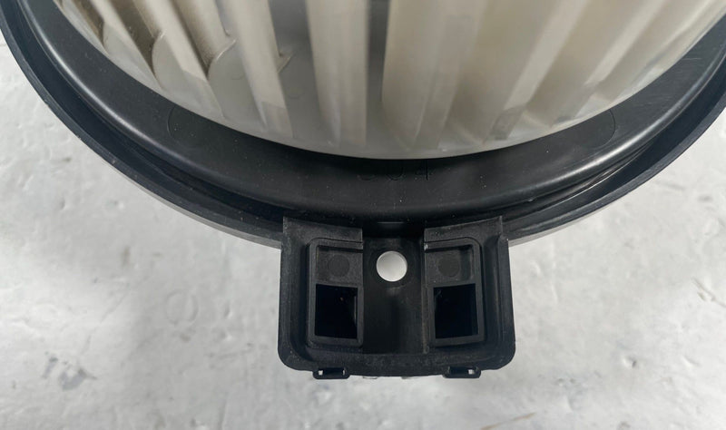 Load image into Gallery viewer, 2023 - 2025 MAZDA CX-50 A/C AIR CONDITIONER HEATER BLOWER FAN MOTOR # 113157
