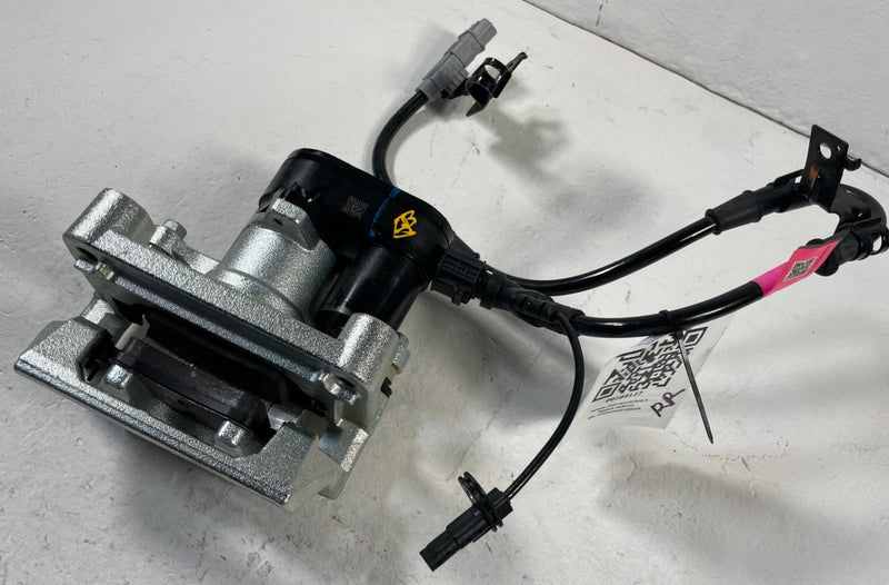 Load image into Gallery viewer, 2025-2026 HYUNDAI IONIQ 5 REAR RIGHT PASSENGER SIDE DISC BRAKE CALIPER # 109127
