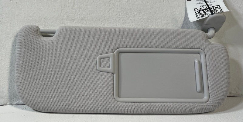 Load image into Gallery viewer, 2025 - 2026 HYUNDAI IONIQ 5 FRONT RIGHT SIDE SUN VISOR SUNVISOR GRAY # 110413
