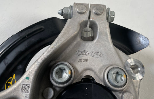 2022 - 2026 HYUNDAI IONIQ 5 RWD REAR RIGHT SIDE SPINDLE KNUCKLE W/ HUB