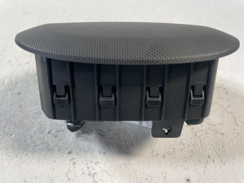 Load image into Gallery viewer, 2025-2026 HYUNDAI IONIQ 5 FRONT LEFT SIDE STEERING WHEEL AIRBAG AIR BAG # 110453
