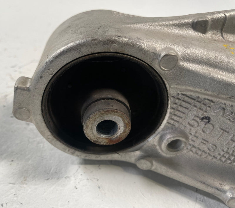 Load image into Gallery viewer, 22-26 ACURA MDX REAR LEFT AUTOMATIC TRANSMISSION MOUNT SUPPORT BRACKET # 111885
