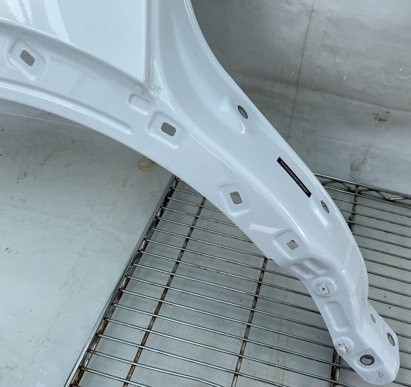 Load image into Gallery viewer, HYUNDAI IONIQ 5 FRONT RIGHT PASSENGER FENDER ASSEMBLY WHITE (SAW) 2025 # 112620
