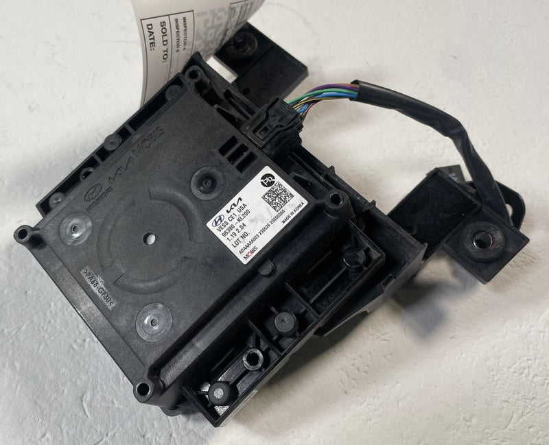 Load image into Gallery viewer, 2023-25 HYUNDAI IONIQ 6 ELECTRIC VEHICLE PEDESTRIAN SOUND ALERT SPEAKER # 110516
