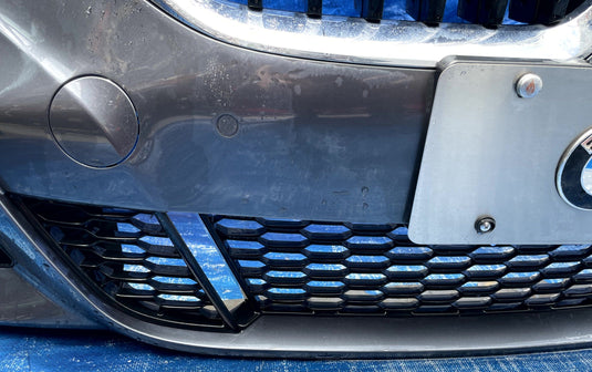 BMW G20 330i FRONT BUMPER COVER ASSEMBLY W/ PARK ASSIST GRAY (B39) 19-22