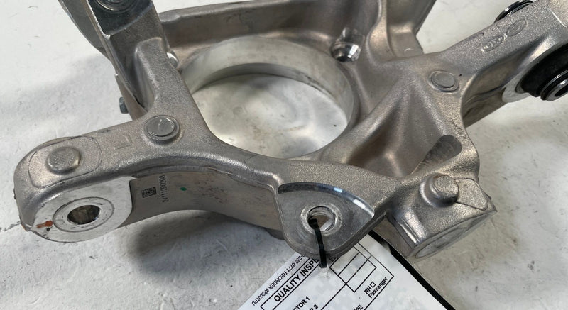Load image into Gallery viewer, 22-26 HYUNDAI IONIQ 5 6 REAR LEFT DRIVER SIDE WHEEL SPINDLE KNUCKLE HUB # 109115
