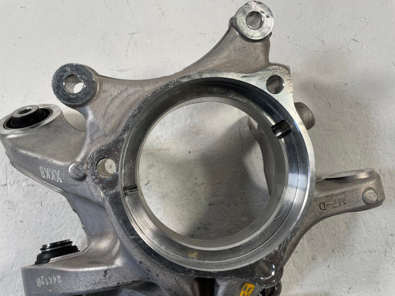 Load image into Gallery viewer, 22-26 HYUNDAI IONIQ 5 6 REAR LEFT DRIVER SIDE WHEEL SPINDLE KNUCKLE HUB # 109115
