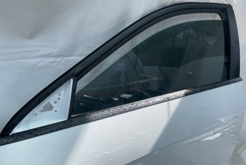 Load image into Gallery viewer, HYUNDAI IONIQ 5 FRONT LEFT SIDE DOOR SHELL ASSEMBLY WHITE (SAW) 25-26 # 112621
