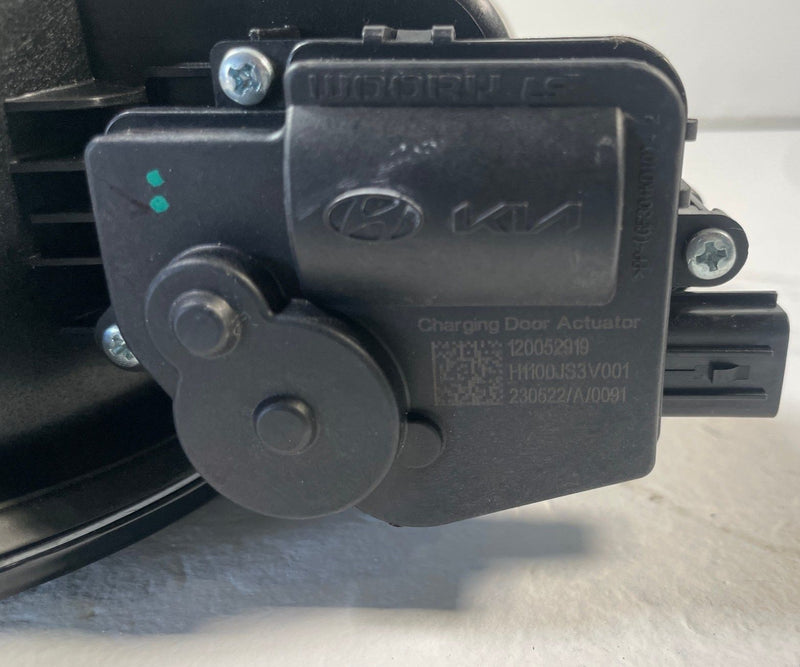Load image into Gallery viewer, 2023 - 2025 HYUNDAI IONIQ 6 REAR CHARGING PORT DOOR LID COVER BLACK # 110513
