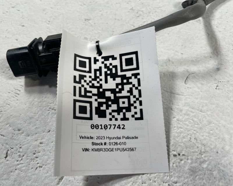 Load image into Gallery viewer, 20-25 HYUNDAI PALISADE FRONT RIGHT SIDE EXHAUST LAMBDA O2 OXYGEN SENSOR #107742
