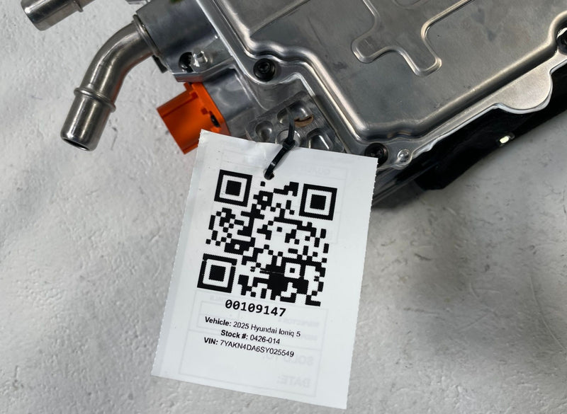 Load image into Gallery viewer, 2025 - 2026 HYUNDAI IONIQ 5 ICCU INTEGRATED CHARGING CONTROL MODULE UNIT #109147

