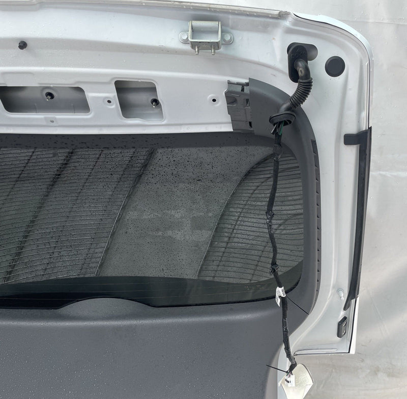 Load image into Gallery viewer, HYUNDAI IONIQ 5 TRUNK LID DECK TAIL GATE TAILGATE WHITE (SAW) 2025-2026 # 112617
