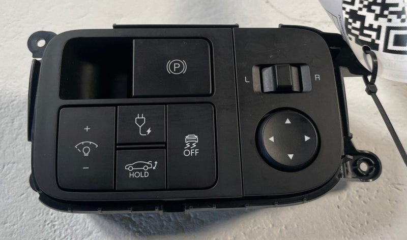 Load image into Gallery viewer, 2023-2025 HYUNDAI IONIQ 6 DASH DASHBOARD LEFT SIDE CONTROL SWITCH BLOCK # 110512
