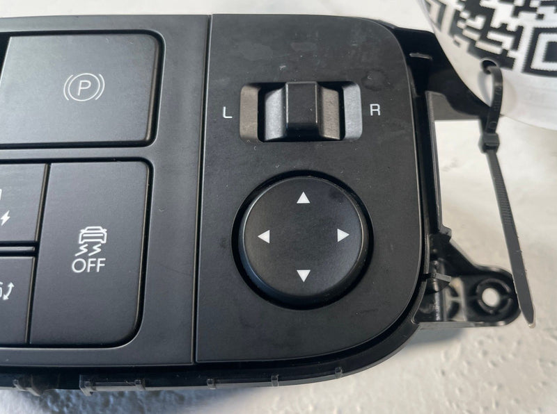 Load image into Gallery viewer, 2023-2025 HYUNDAI IONIQ 6 DASH DASHBOARD LEFT SIDE CONTROL SWITCH BLOCK # 110512
