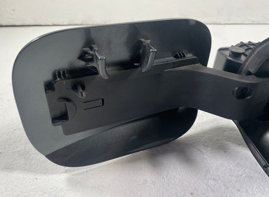 23-25 HYUNDAI PALISADE FUEL TANK FILLER POCKET DOOR LID COVER BLACK