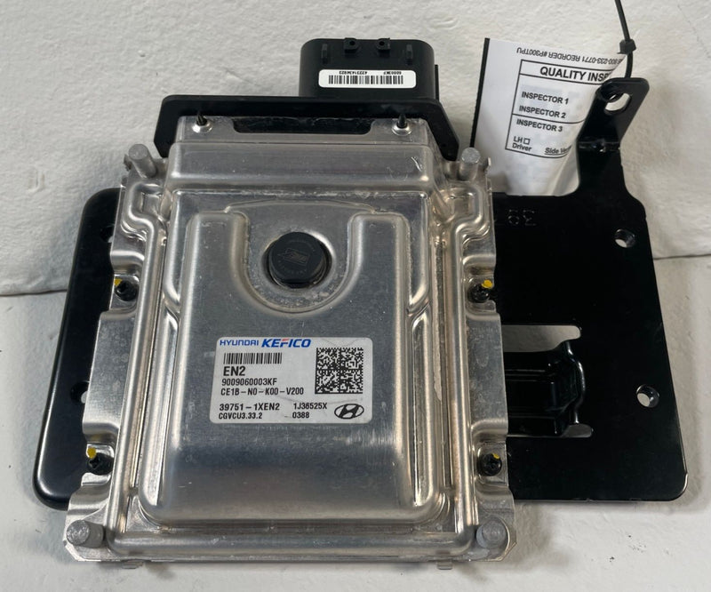 Load image into Gallery viewer, 2023 - 2025 HYUNDAI IONIQ 6 VCU VEHICLE CONTROL MODULE W/ BRACKET # 110494
