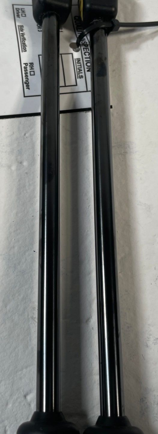 23-25 HYUNDAI IONIQ 6 FRONT LEFT & RIGHT HOOD POWER LIFT CYLINDER STRUT