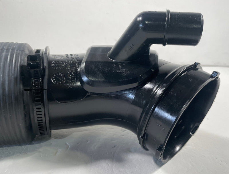 Load image into Gallery viewer, 2021-2026 HYUNDAI SANTA FE ENGINE AIR INTAKE PIPE TUBE 2.5L 28130-L1600 # 113204
