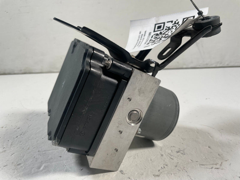 Load image into Gallery viewer, 2022 - 2024 ACURA MDX ABS ANTI LOCK BRAKE PUMP CONTROL MODULE UNIT # 111924
